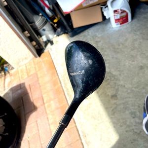 Club Pinnacle 5 Wood In RH
Steel shaft